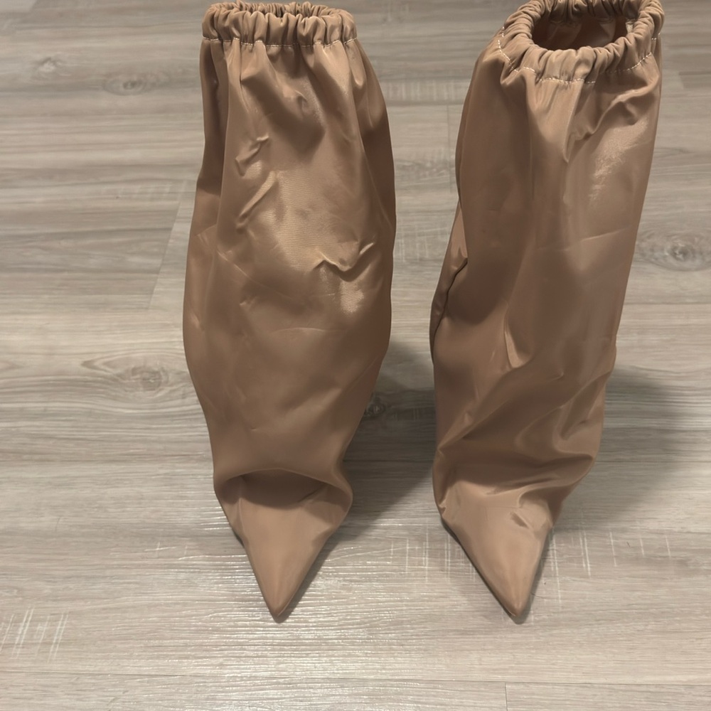 PrettyLittleThing Tan Heeled Boots